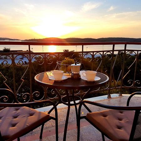 Ferienwohnung App Obrovac In The Centre - With Amazing Sea View! Pula Exterior foto