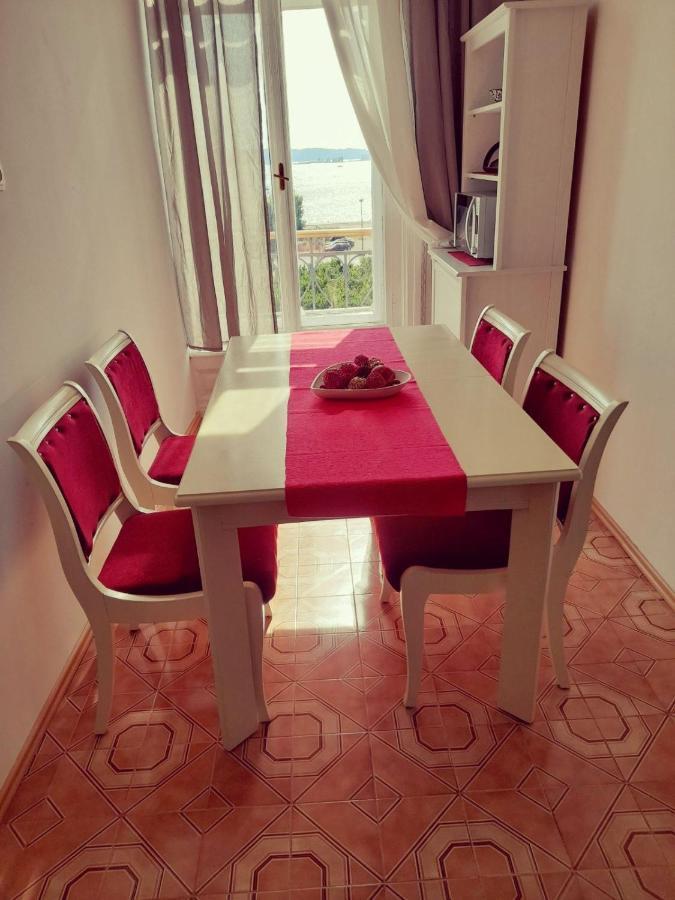 Ferienwohnung App Obrovac In The Centre - With Amazing Sea View! Pula Exterior foto